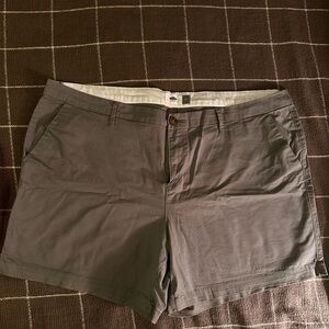 Gray Old Navy shorts